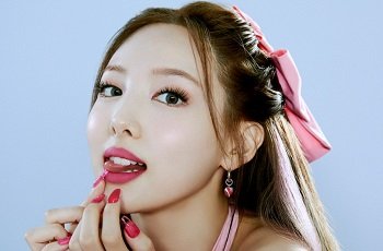sex uno kanaya Chị gái đi vắng, em gái đến nhà gạ chịch anh rể